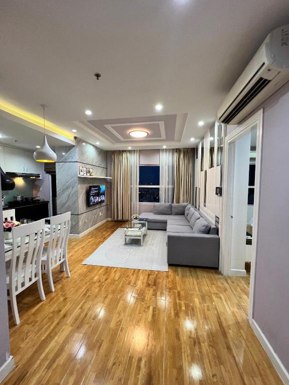 Available Now - Sunrise Cityview Apts - Pool & Gym Q7 — photo 1