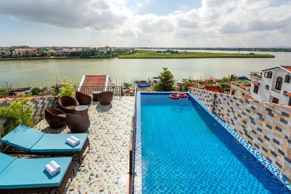 Rockmouse Centre River Villa Hoi An — photo 1
