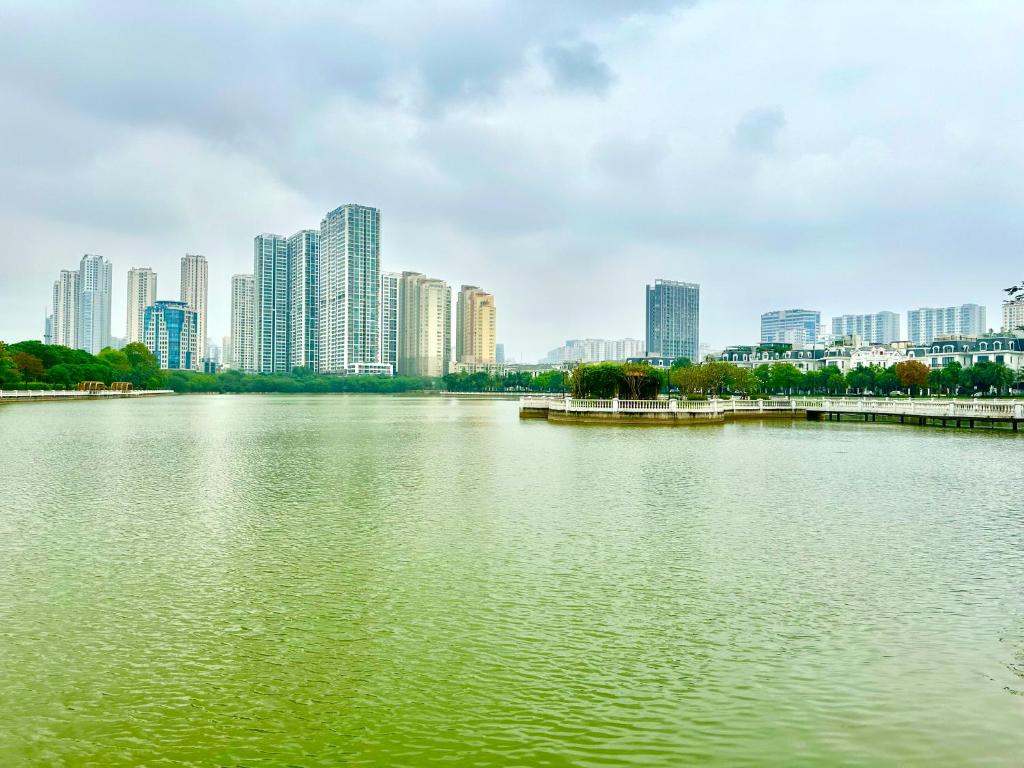 Booking.com: Hotels in Hanoi. Book your hotel now! — photo 1