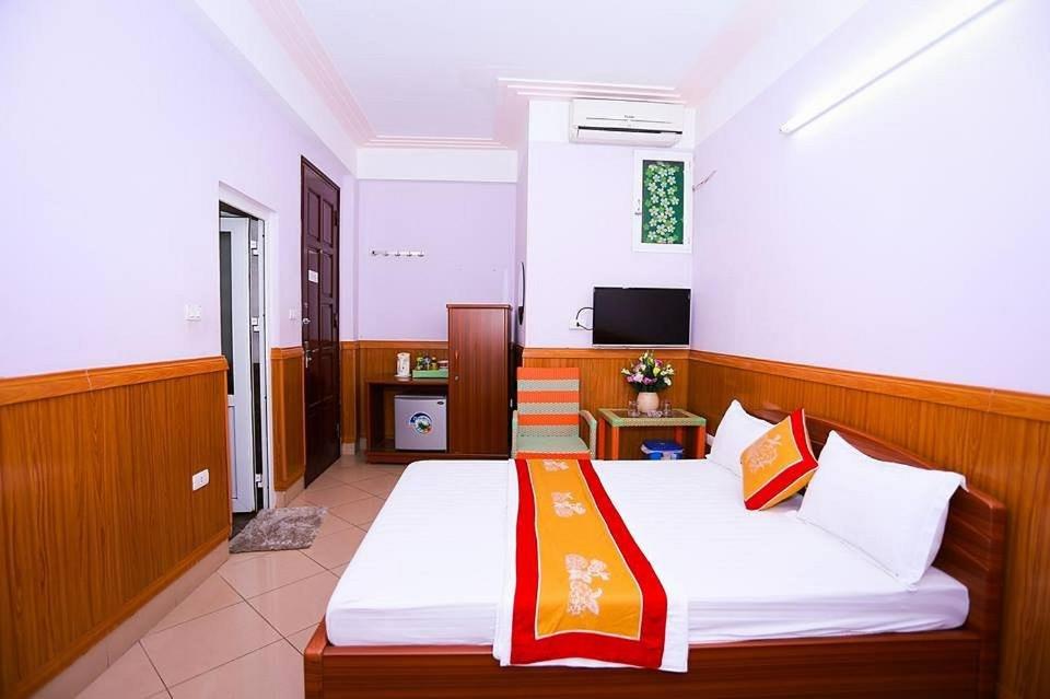 Thủy Ngư Hotel HN - by BAY LUXURY photo 2