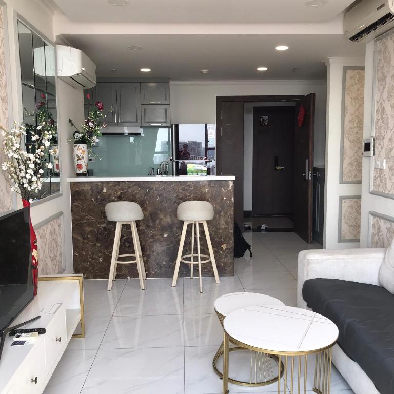 Citizen Apartment In Rivergate Building — photo 1