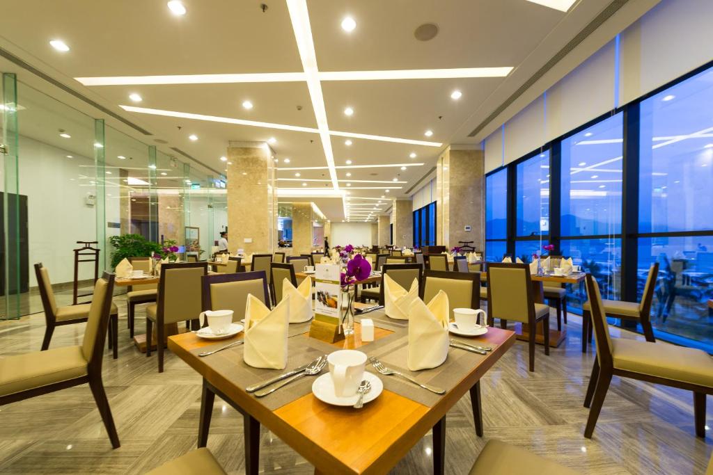 Grand Tourane Hotel Da Nang photo 3