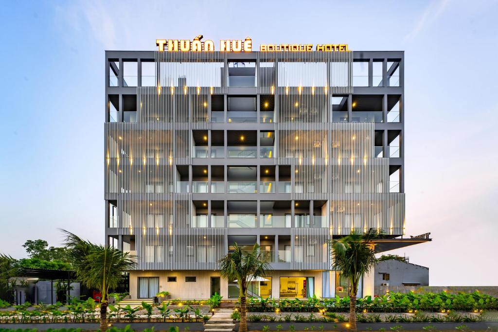 Thuấn Huê Boutique Hotel - Near Vinpearl Nam Hội An — photo 1