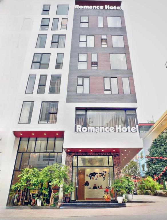 Romance hotel — photo 1