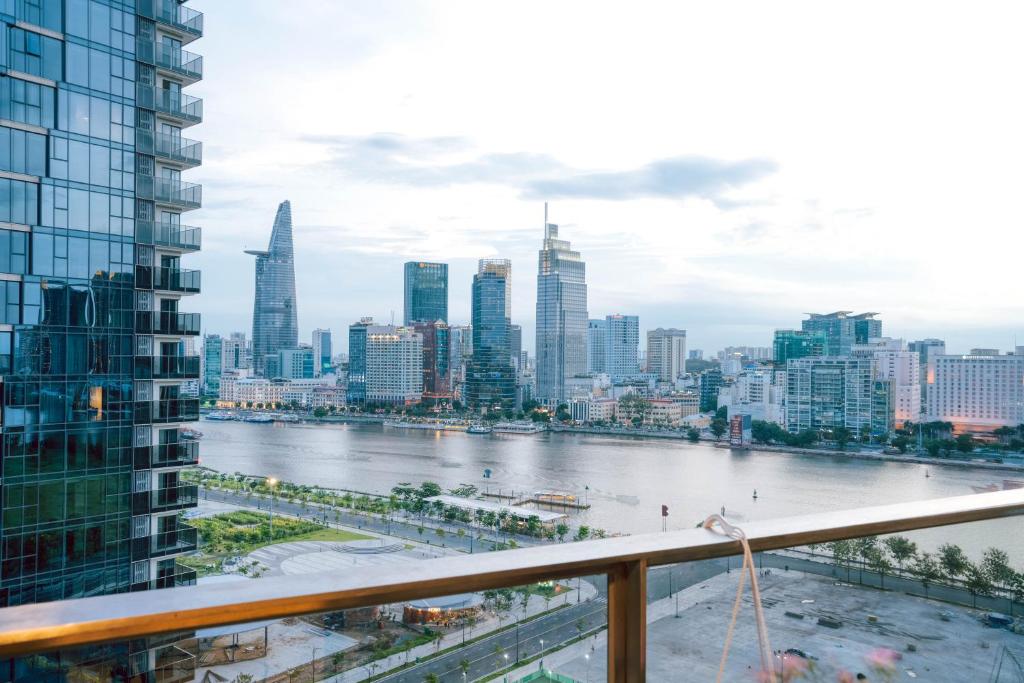 Booking.com: Hotels in Ho Chi Minh City. Book your hotel now! — photo 1