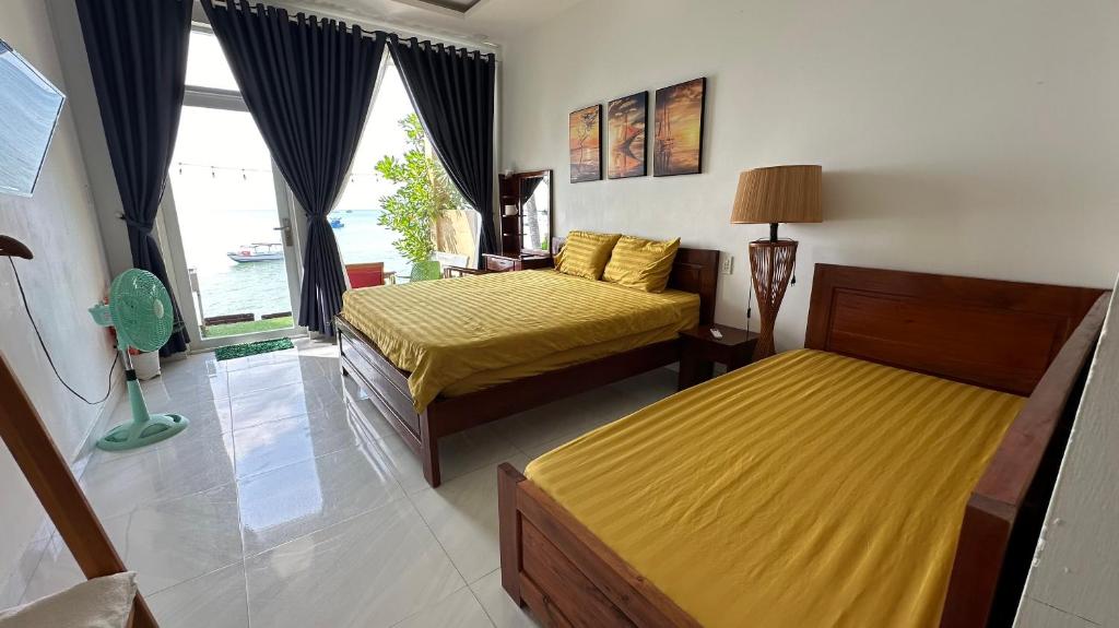 sunset beach house photo 2