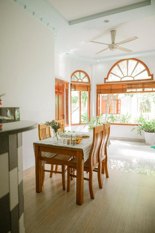 Wings Bungalow photo 3