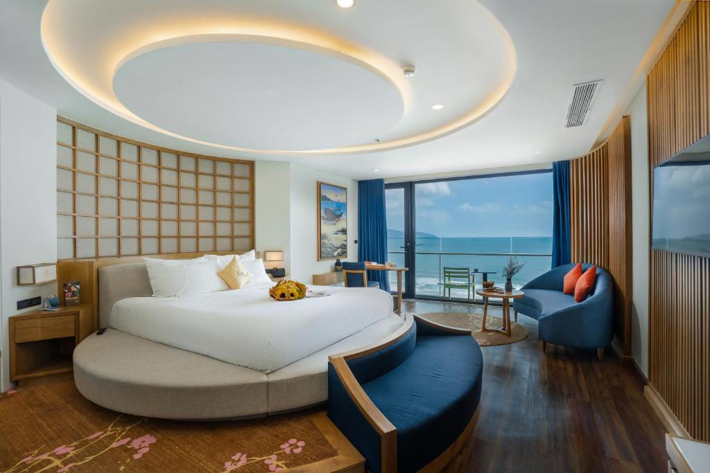 Sala Danang Beach Hotel photo 2