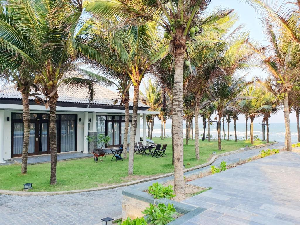 Starlight Villa Beach Resort — photo 1