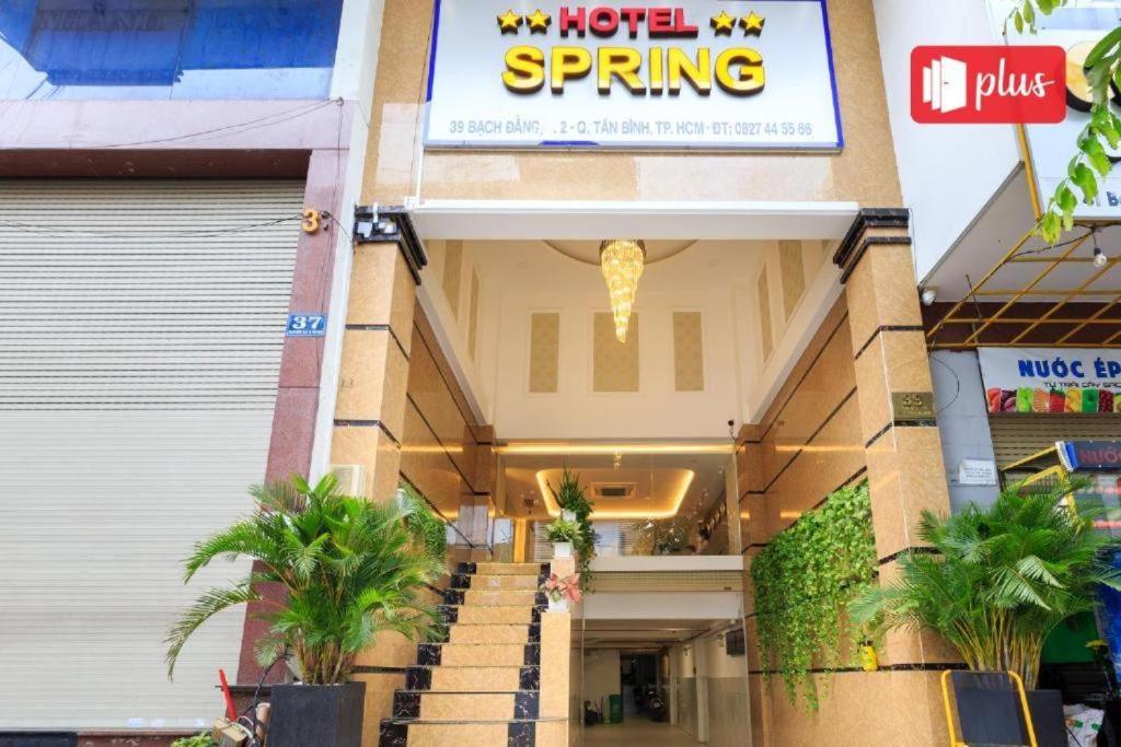 Spring Hotel 39 Bạch Đằng SG - by Bay Luxury — photo 1