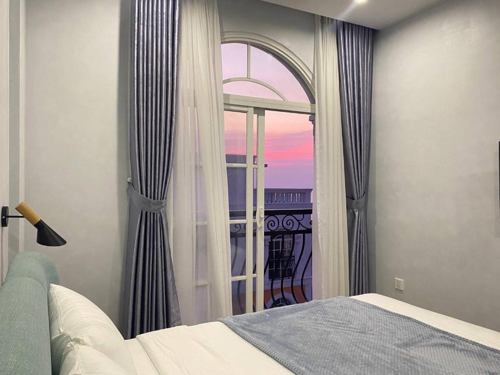 Sandora Boutique Hotel - Sunset Town photo 2