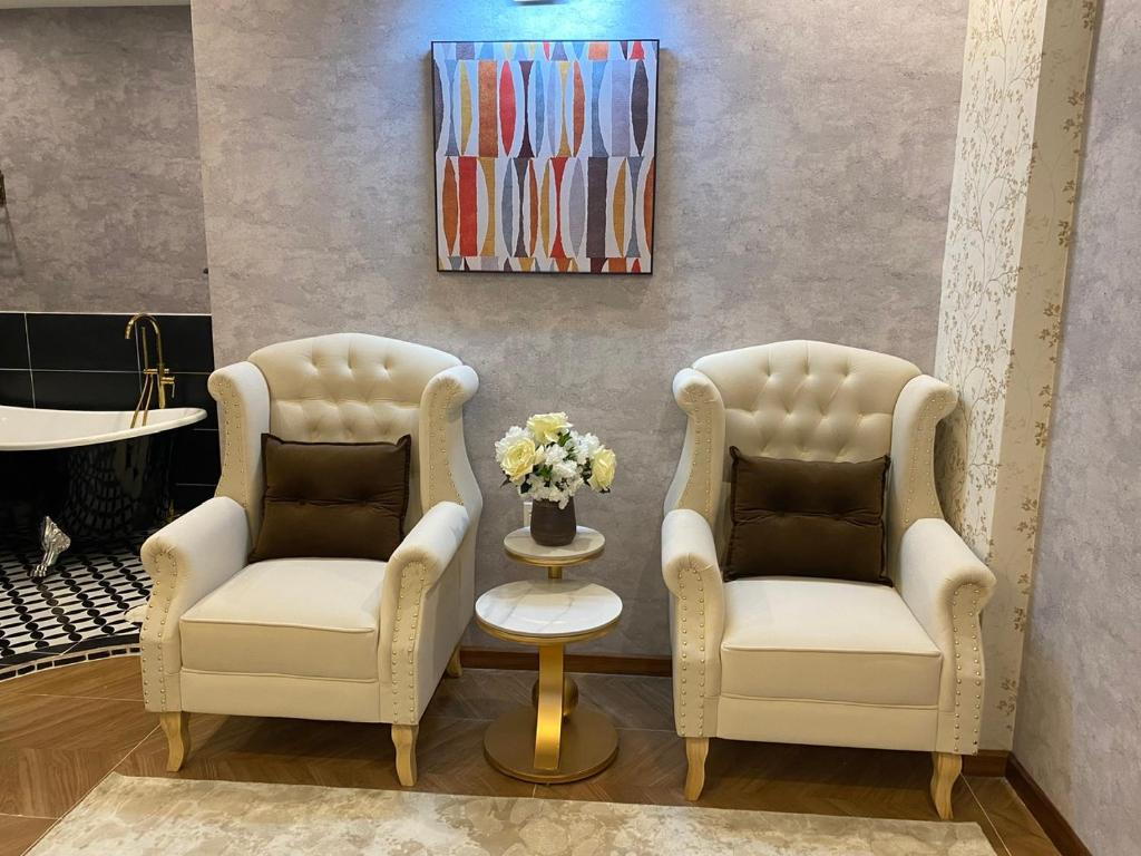 Romance Hotel photo 3