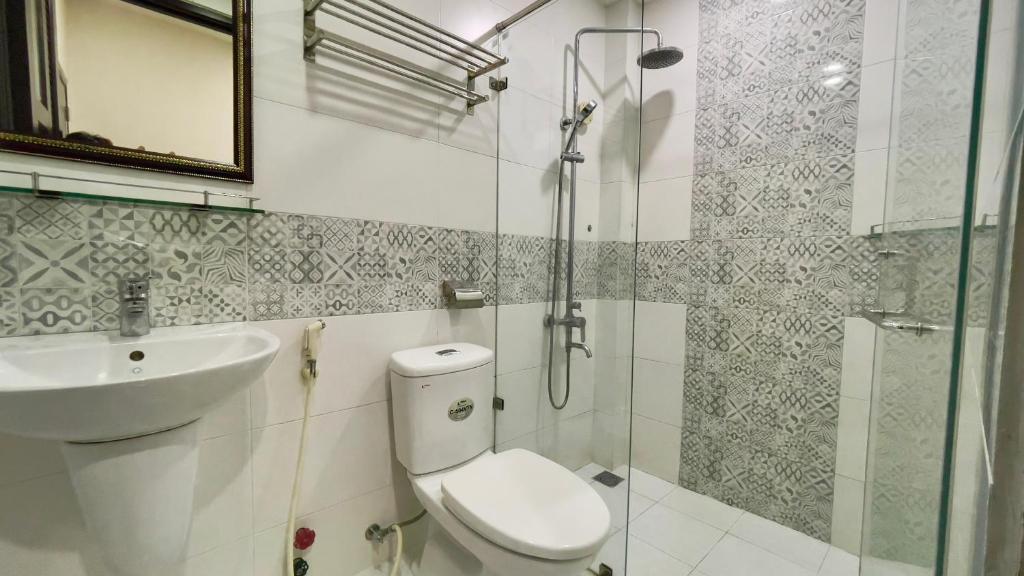 Sunny Haven Apartments photo 3