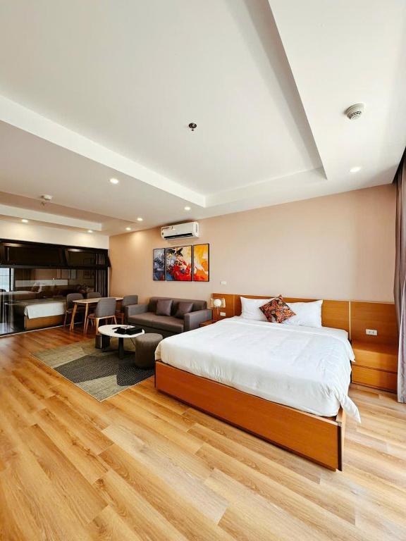 TMS Luxury Quy Nhon - KAKA House photo 2