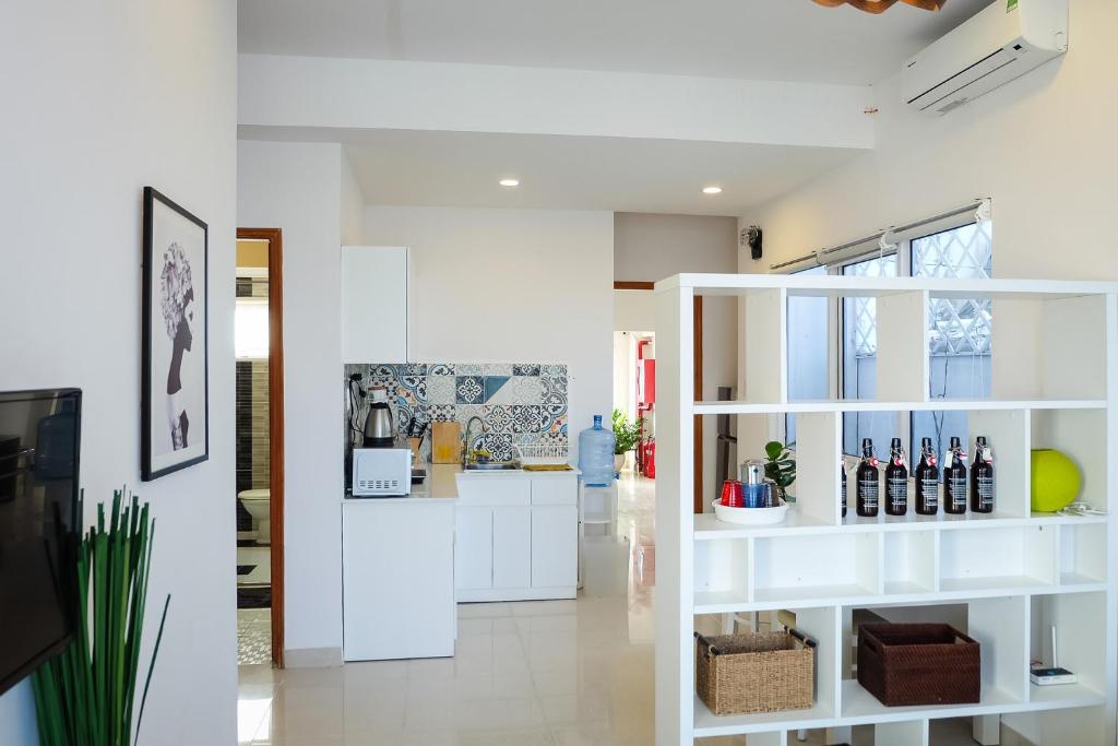 Saigon PeaceHome Apartment with balcony photo 3