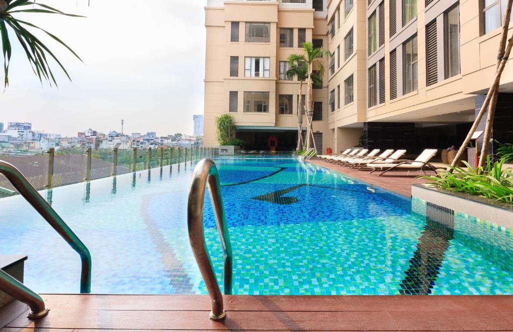 Tresor studios #pool for 30 nights booking — photo 1