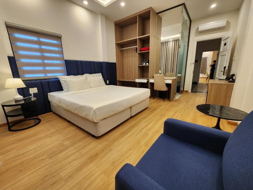 Ruby Hotel photo 2