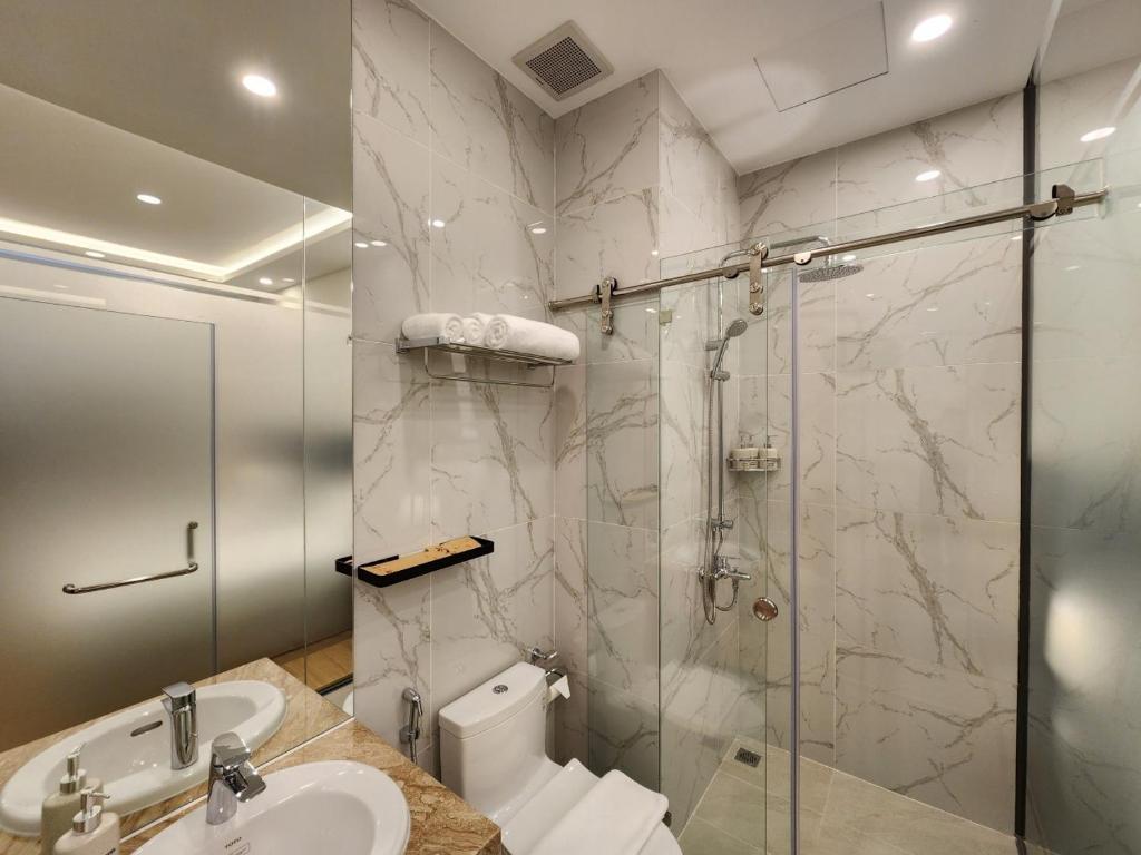 Ruby Hotel photo 3