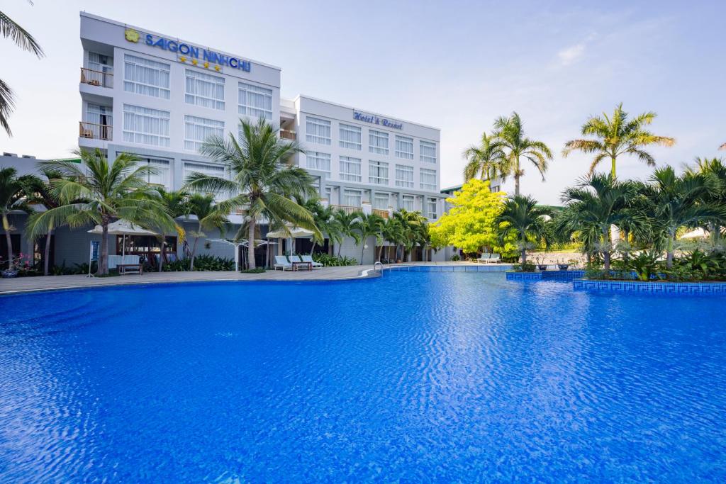 Saigon - Ninh Chu Hotel & Resort photo 3