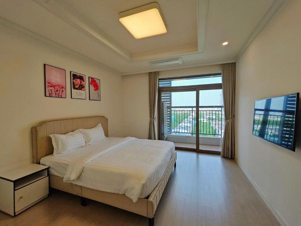 Starlake DAEWOO Apartments by Emily photo 2