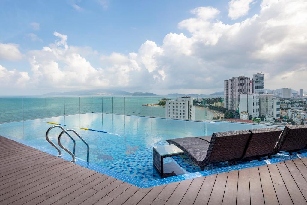 Senia Hotel Nha Trang — photo 1