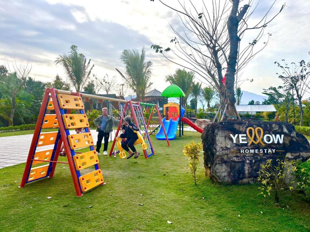 Yellow Homestay — photo 1