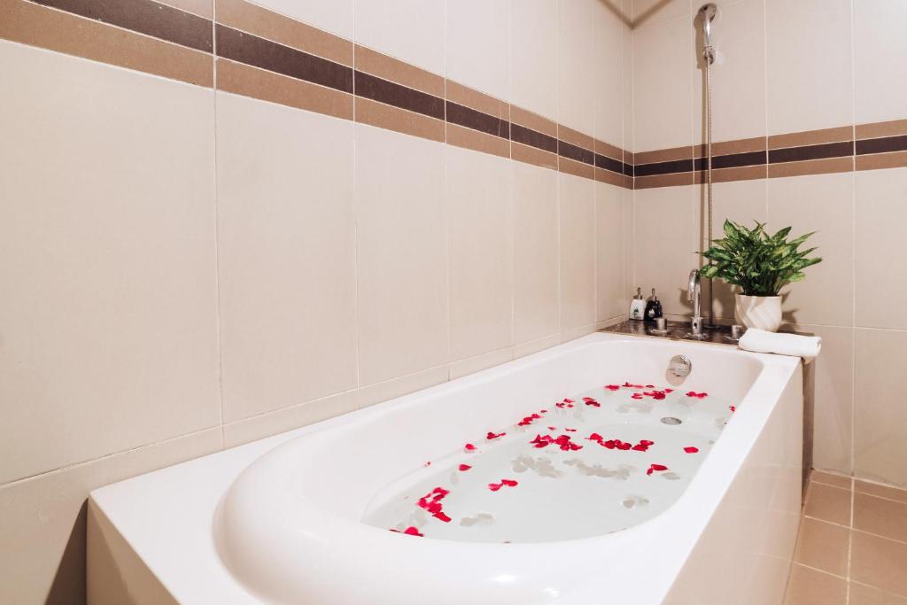 White Palace Thai Binh Hotel photo 3