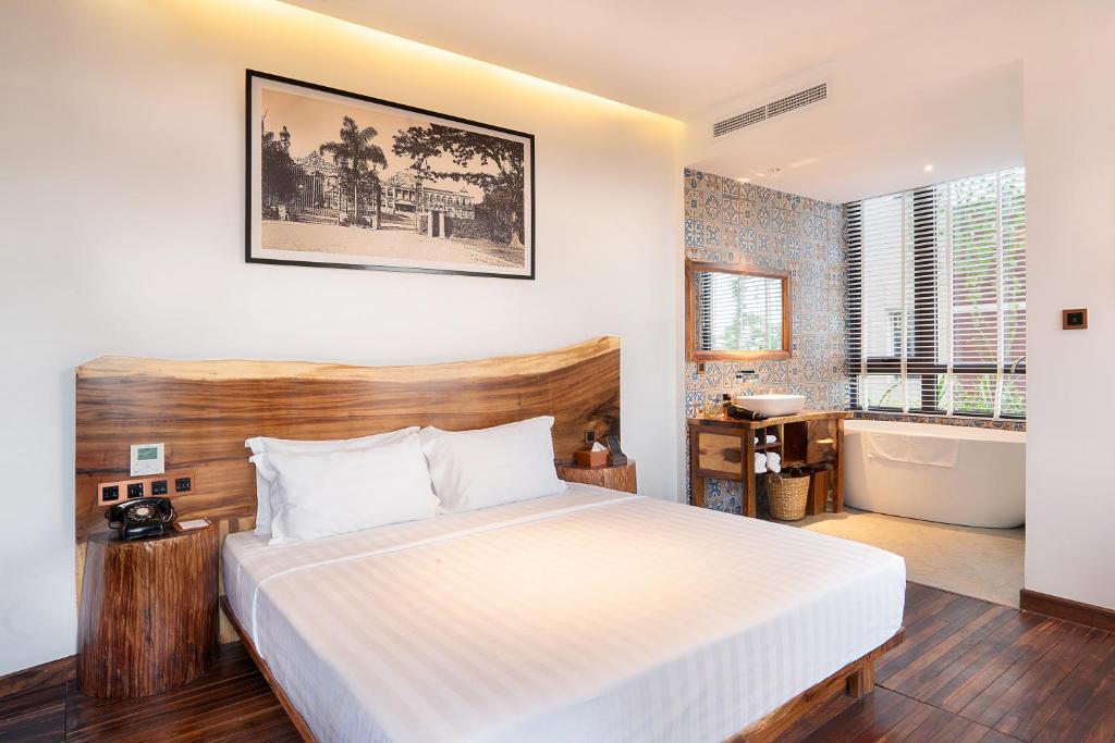 Sky Gem Central Hotel photo 2