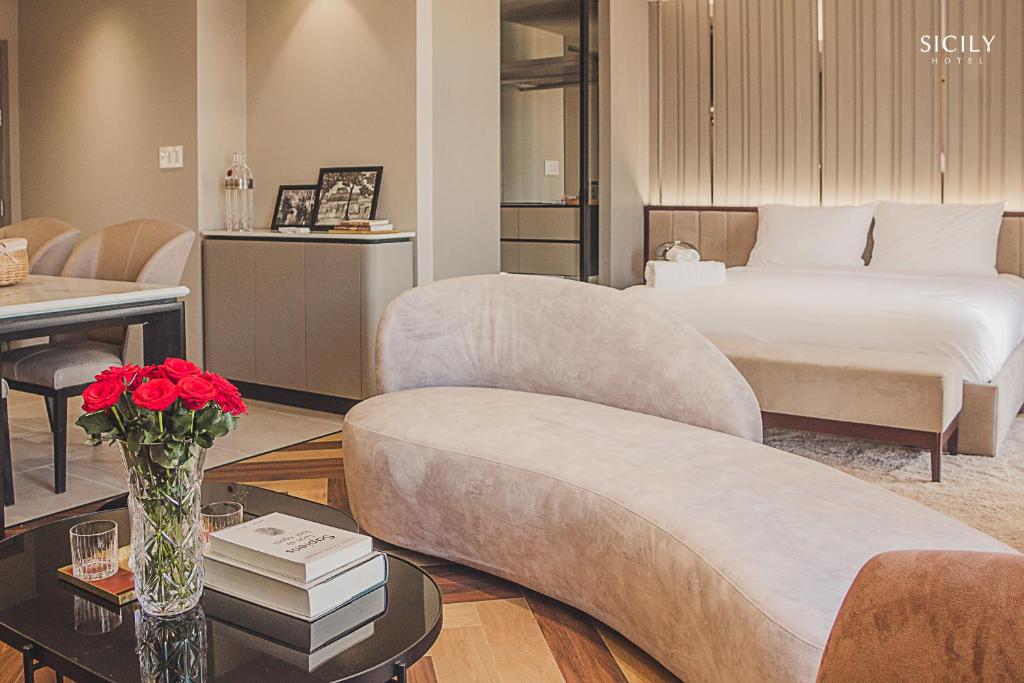 Sicily Hotel Grand World Phú Quốc photo 2