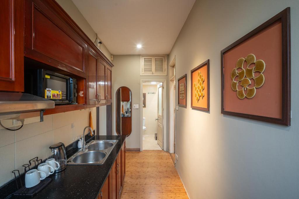 Spacious Hoan Kiem Apartment photo 3