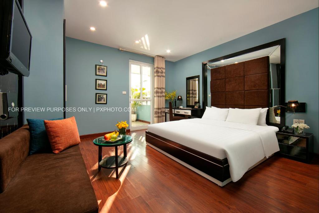 The Silk Boutique Hotel & Spa - Old Quarter City Center — photo 1
