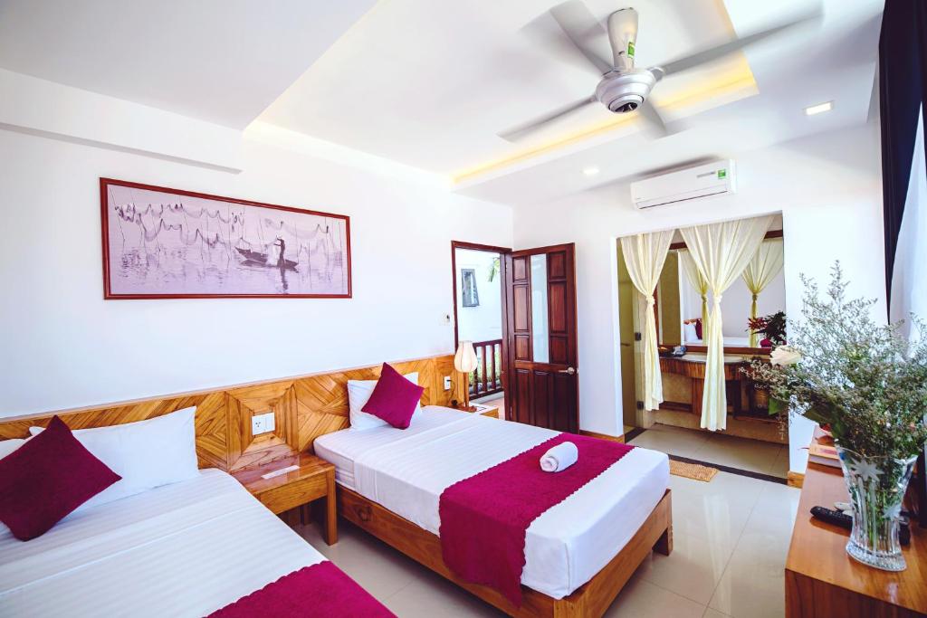 Riverside Plum Garden Villa photo 3