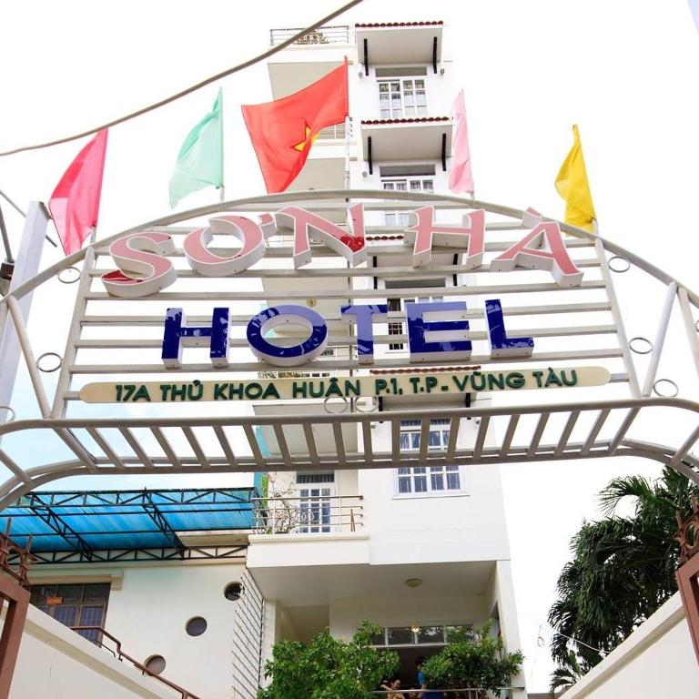 Sơn Hà VT Hotel by BAY LUXURY — photo 1