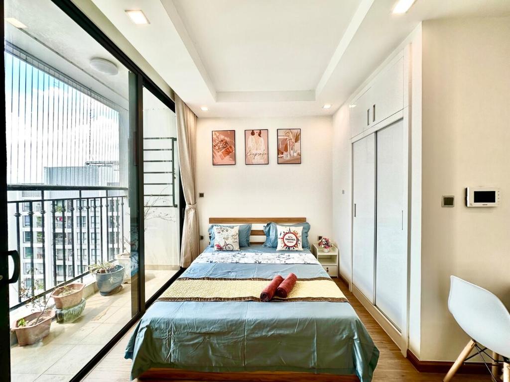 Top Floor photo 2