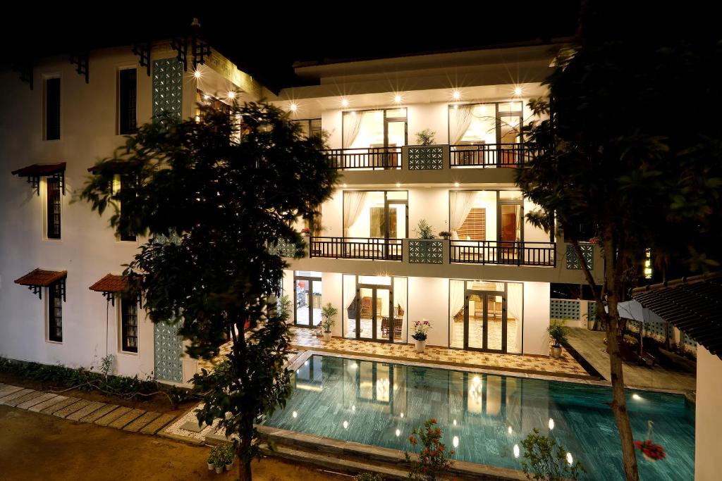 Tropical Garden & Pool Villa — photo 1
