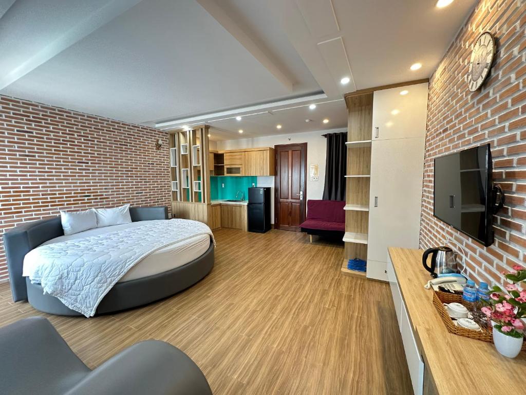 The Land Hotel & Apartment photo 3