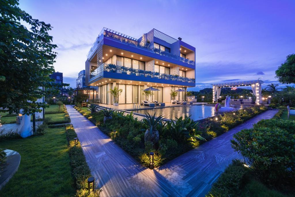 Tahagi Villa Tuan Chau Ha Long by HOFs — photo 1
