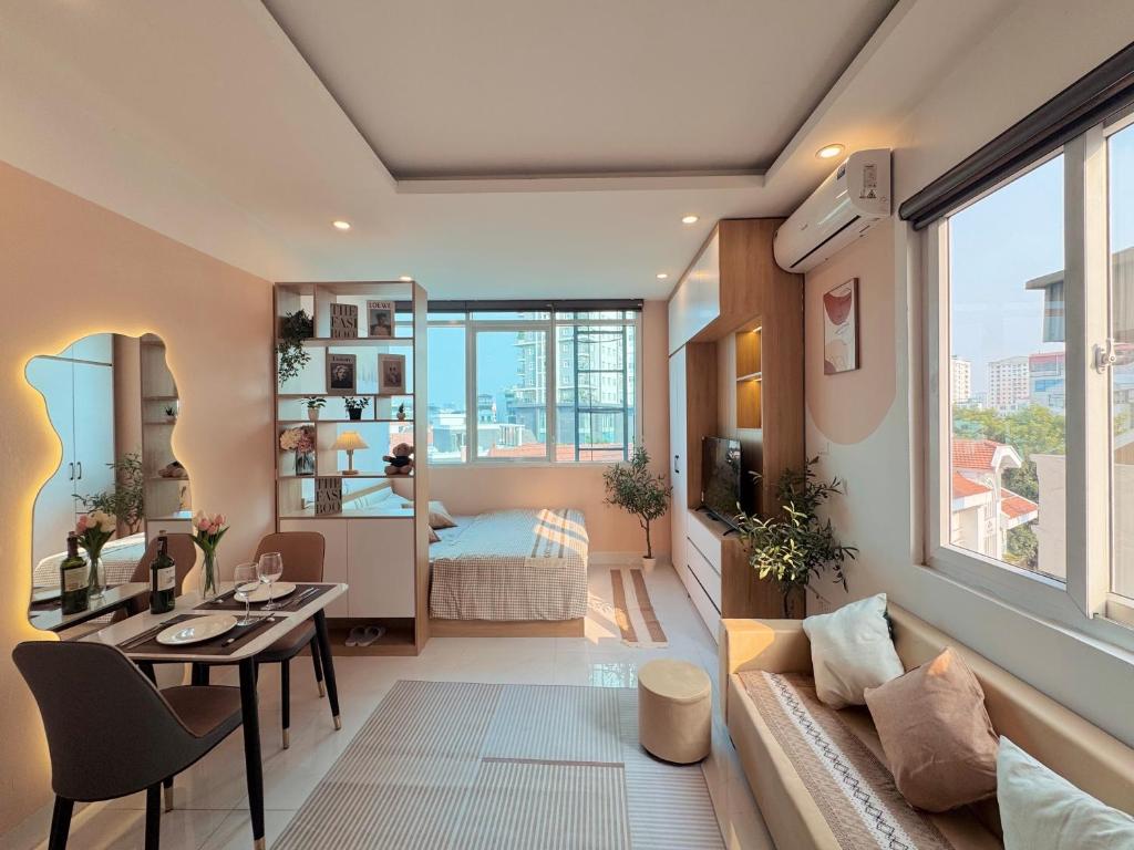 The Little Hanoi - Super Central Apartment photo 2