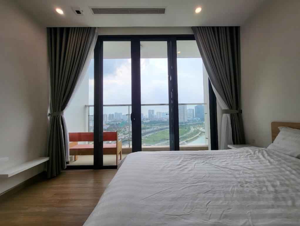 Vinhomes Skylake Private 4Brs Apt near Keangnam photo 2