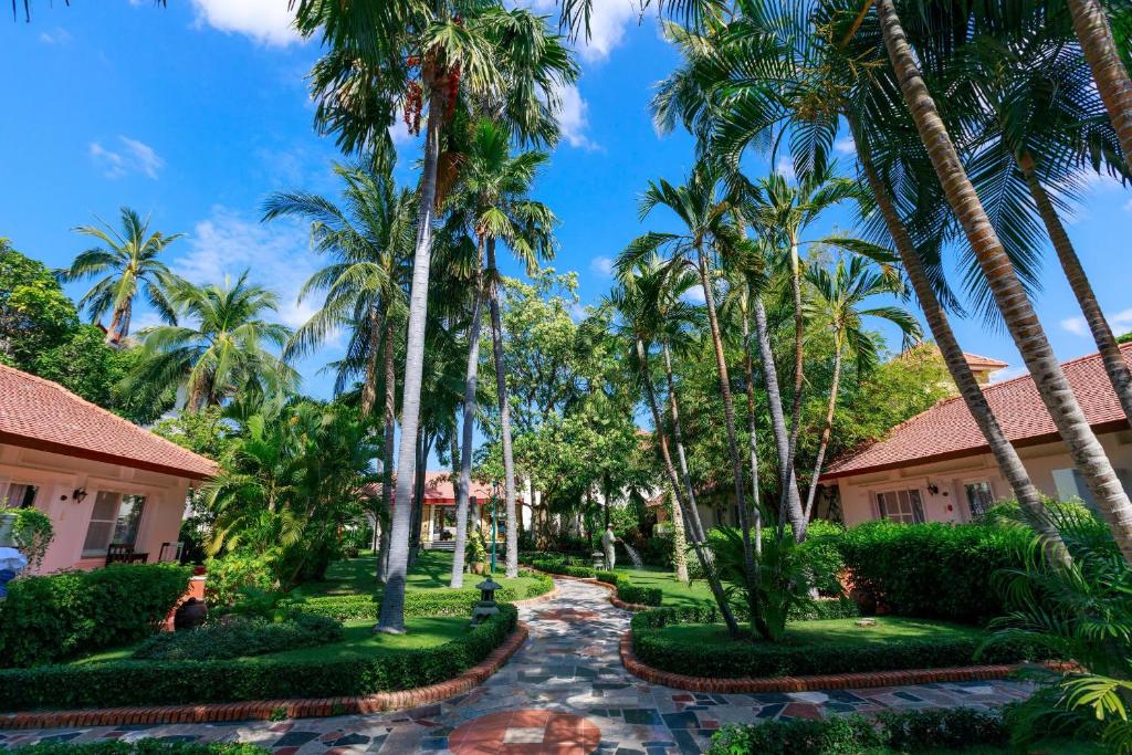 Le Aqua Resort & Spa Phan Thiet - Swiss Village Resort & Spa photo 2