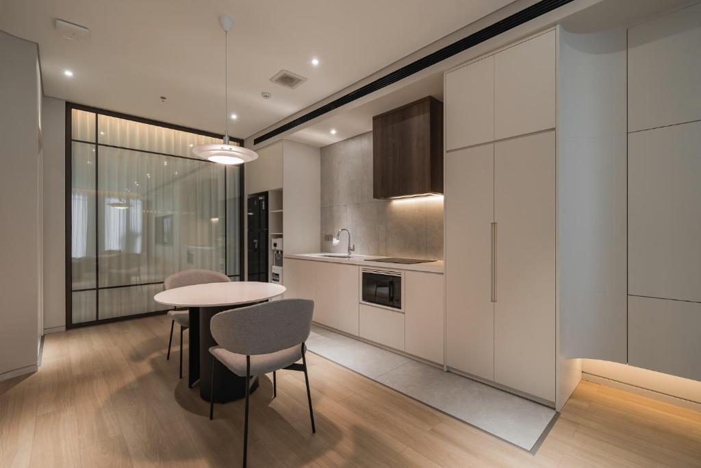 Thai Hoang Residence photo 2