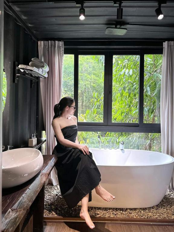 YesHue Eco Waterfall Retreat photo 2